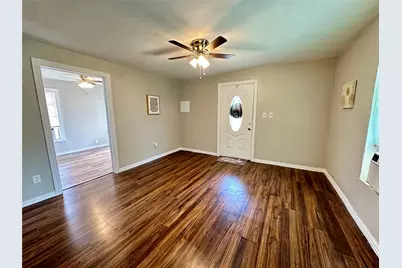 500 W Lone Star Avenue, Cleburne, TX 76033 - Photo 3