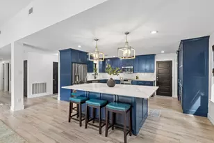 1114 Normandy Dr, Grapevine, TX 76051 - Photo 5