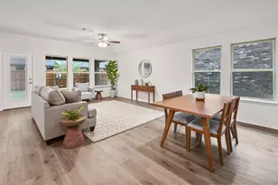 500 Carthage St, Caddo Mills, TX 75135 - Photo 3