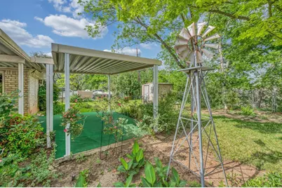 533 Topeka Drive, Woodway, TX 76712 - Photo 37