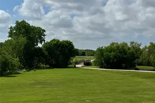 2306 Carol Good Ln, Carrollton, TX 75006 - Photo 19