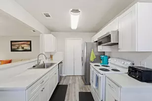 2306 Carol Good Ln, Carrollton, TX 75006 - Photo 5