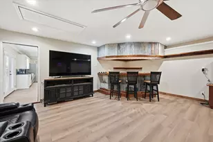 628 Robindale Ct, Bedford, TX 76022 - Photo 23