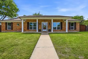 628 Robindale Ct, Bedford, TX 76022 - Photo 1