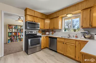 1206 E Sycamore Dr, Burkburnett, TX 76354 - Photo 7