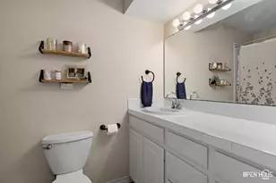 1206 E Sycamore Dr, Burkburnett, TX 76354 - Photo 17