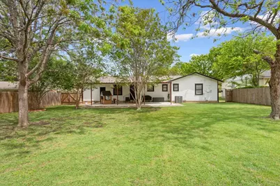 2208 N 51st Street, Waco, TX 76710 - Photo 23