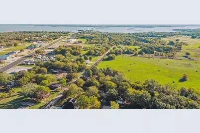 211 Kelly Lane, Seven Points, TX 75143 - Photo 29