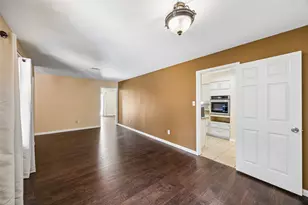 1918 Normandy Dr, Irving, TX 75060 - Photo 9