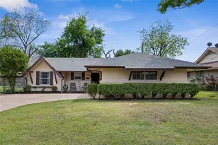 1918 Normandy Dr, Irving, TX 75060 - Photo 31