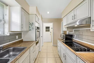 1918 Normandy Drive, Irving, TX 75060 - Photo 9