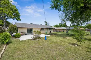 1918 Normandy Dr, Irving, TX 75060 - Photo 25