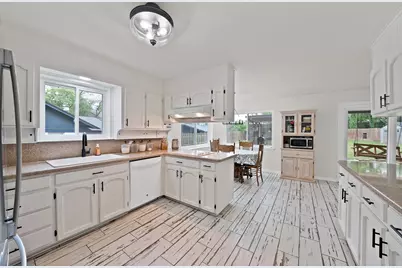 4025 Diamond Loch W, North Richland Hills, TX 76180 - Photo 9