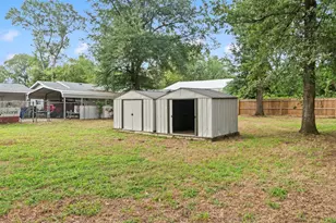 921 Bradleys Bend, Tool, TX 75143 - Photo 19