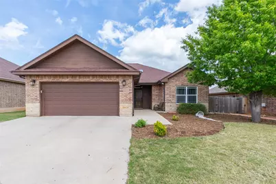 818 Great Waters Drive, Abilene, TX 79602 - Photo 3