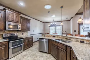 818 Great Waters Dr, Abilene, TX 79602 - Photo 13