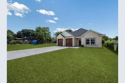 2033 S Edgewood Terrace, Fort Worth, TX 76105 - Photo 1