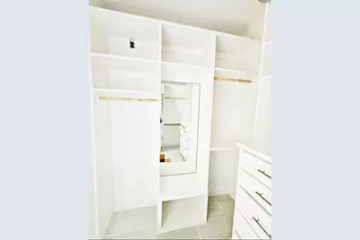 2033 S Edgewood Terrace, Fort Worth, TX 76105 - Photo 13