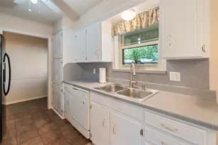 1906 Spring Valley Dr, Denton, TX 76208 - Photo 13