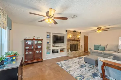 1906 Spring Valley Drive, Denton, TX 76208 - Photo 5