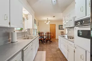 1906 Spring Valley Dr, Denton, TX 76208 - Photo 11