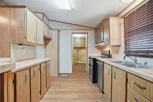 4400 Kristy Ct, Granbury, TX 76049 - Photo 17