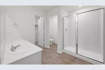 800 Barton Drive, Ennis, TX 75119 - Photo 5