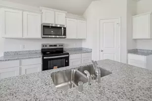 800 Barton Dr, Ennis, TX 75119 - Photo 21