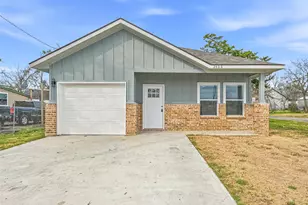 2406 Beecha St, Greenville, TX 75401 - Photo 1