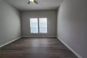 331 E Hull St, Denison, TX 75021 - Photo 11