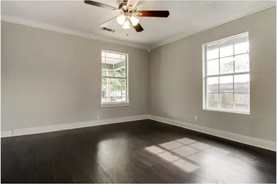 126 Neches, Dallas, TX 75208 - Photo 13