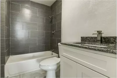 126 Neches, Dallas, TX 75208 - Photo 17