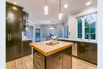 701 Lakehurst Court, Southlake, TX 76092 - Photo 11