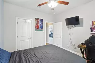 342 W Huffman St, Krum, TX 76249 - Photo 9