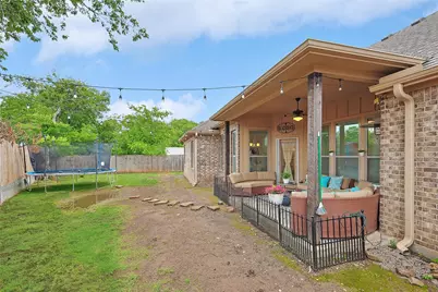 342 W Huffman Street, Krum, TX 76249 - Photo 5