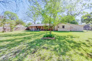 700 S Washington St, Pilot Point, TX 76258 - Photo 13