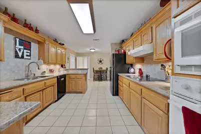 422 Shadowwood Trail, Ovilla, TX 75154 - Photo 13