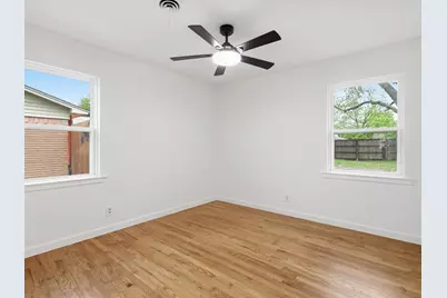 1112 Noble Avenue, Carrollton, TX 75006 - Photo 15