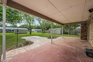 220 Cooper Dr, Hurst, TX 76053 - Photo 23