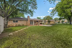 220 Cooper Dr, Hurst, TX 76053 - Photo 25