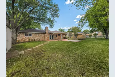 220 Cooper Drive, Hurst, TX 76053 - Photo 21