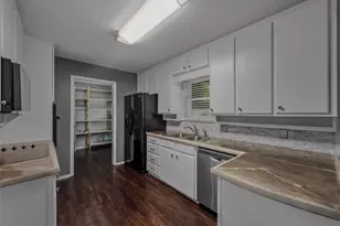 220 Cooper Dr, Hurst, TX 76053 - Photo 7