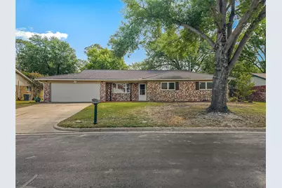 220 Cooper Drive, Hurst, TX 76053 - Photo 3