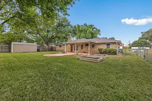 220 Cooper Dr, Hurst, TX 76053 - Photo 25
