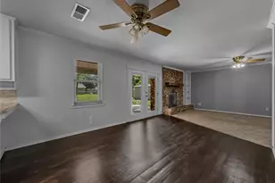 220 Cooper Dr, Hurst, TX 76053 - Photo 11