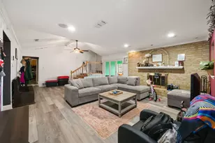 802 Crest Oak Ct, Arlington, TX 76012 - Photo 7