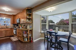 802 Crest Oak Ct, Arlington, TX 76012 - Photo 11