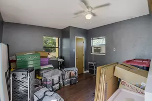 802 Crest Oak Ct, Arlington, TX 76012 - Photo 15