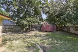 802 Crest Oak Ct, Arlington, TX 76012 - Photo 31