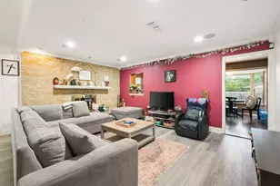 802 Crest Oak Ct, Arlington, TX 76012 - Photo 5